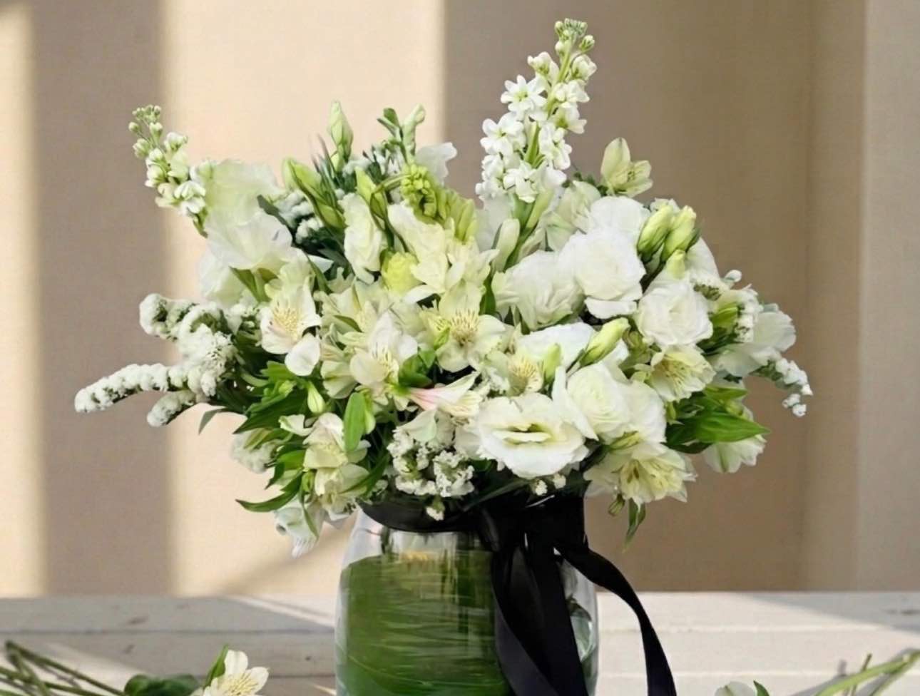 Serene Whisper Arrangement photo 3