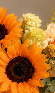 Golden Glow Arrangement photo 2