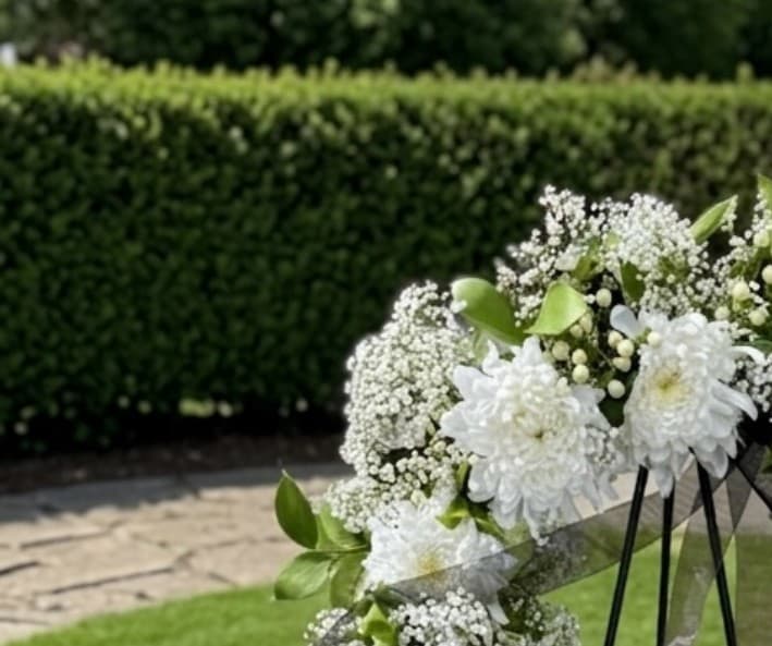 Serene Remembrance Wreath photo 4