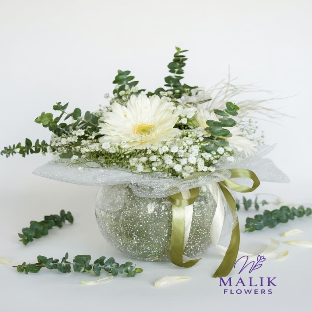 White Radiance Centerpiece photo 4