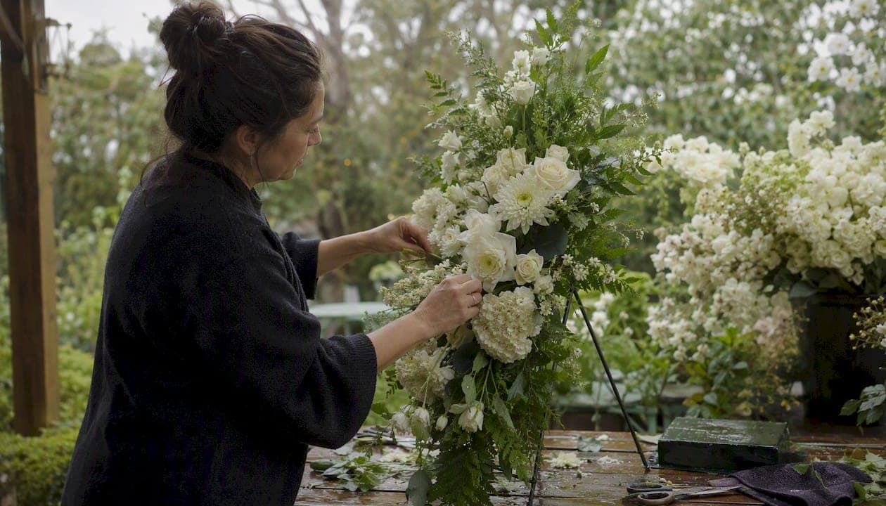 Funeral Flower Etiquette: What to Send, When, and Where